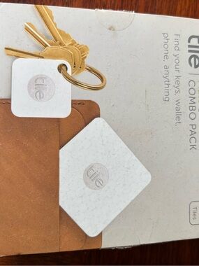 Tile Combo Pack Bluetooth Tracker - White